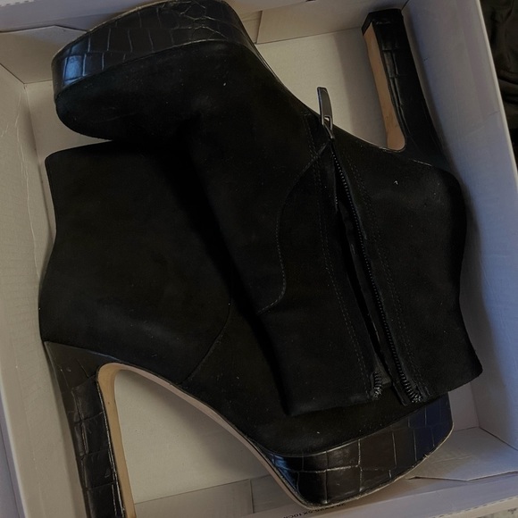 Via Spiga 100% leather and suede platform ankle boots - Picture 2 of 5